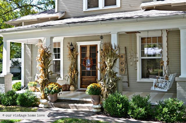 Vintage Home Love Fall Porch Ideas 3