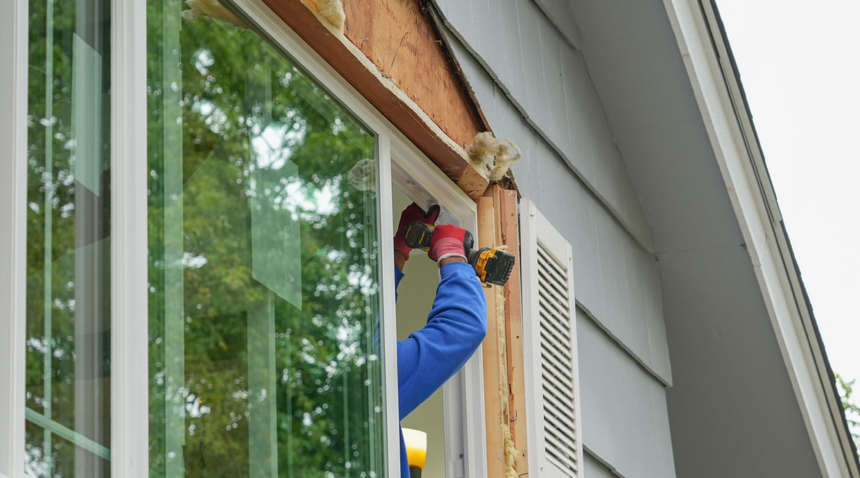 Oversized Windows — Structural Impacts Builders Need to Plan For 2 Window installation